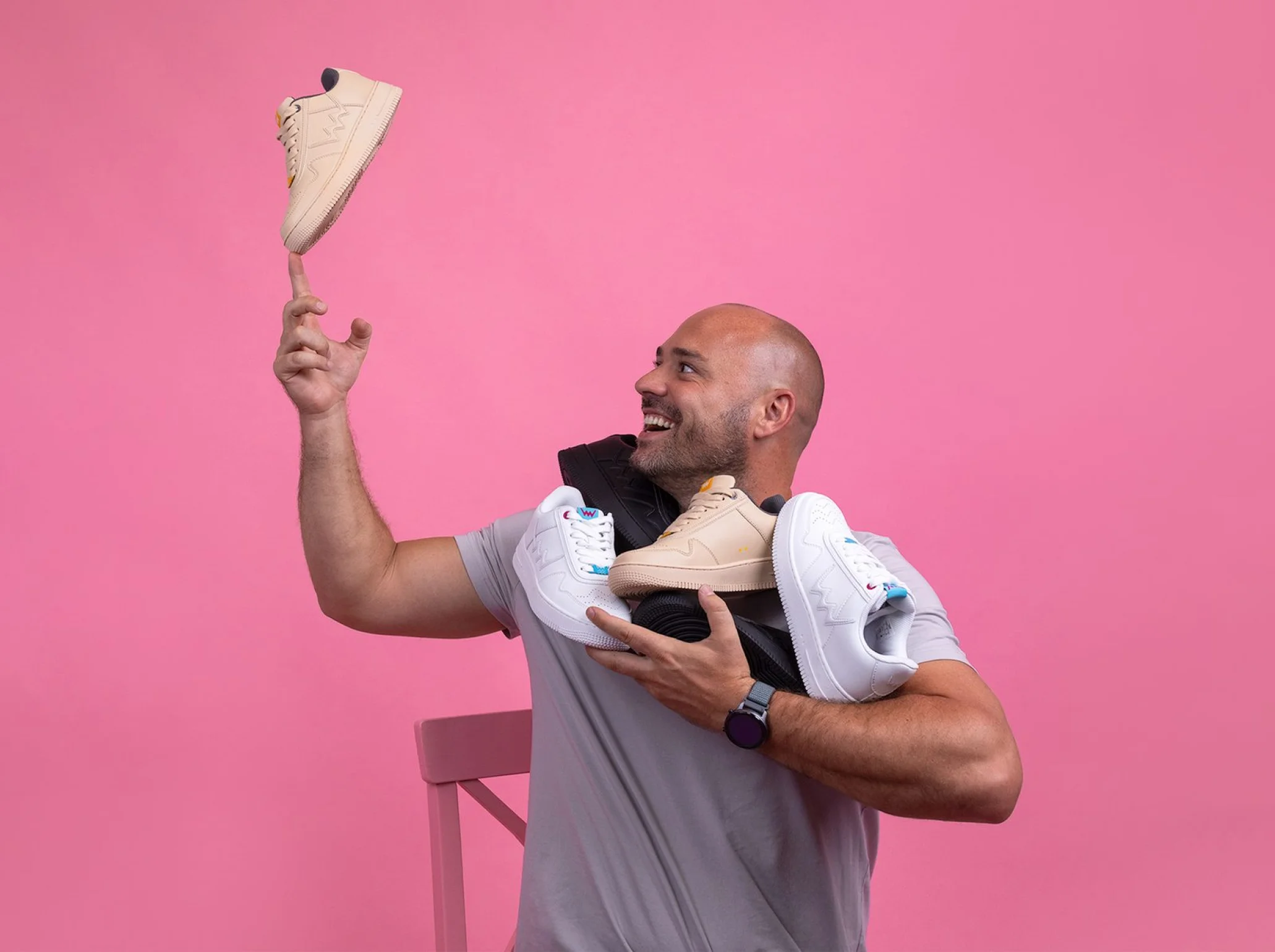 Tenisky s designem, které jinde nenajdeš. To jsou Vuch sneakers slovy designéra Martina Brny