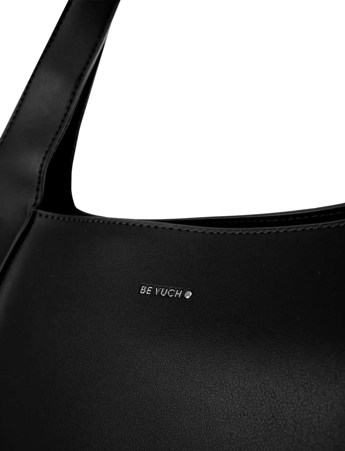 Calyste Black