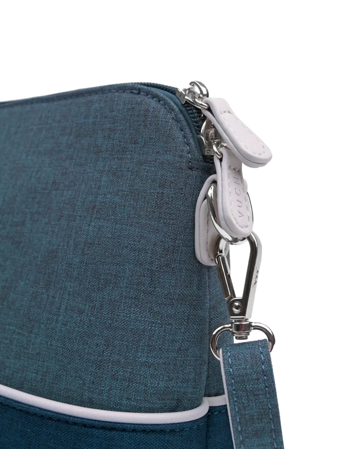 Cara Canva Blue