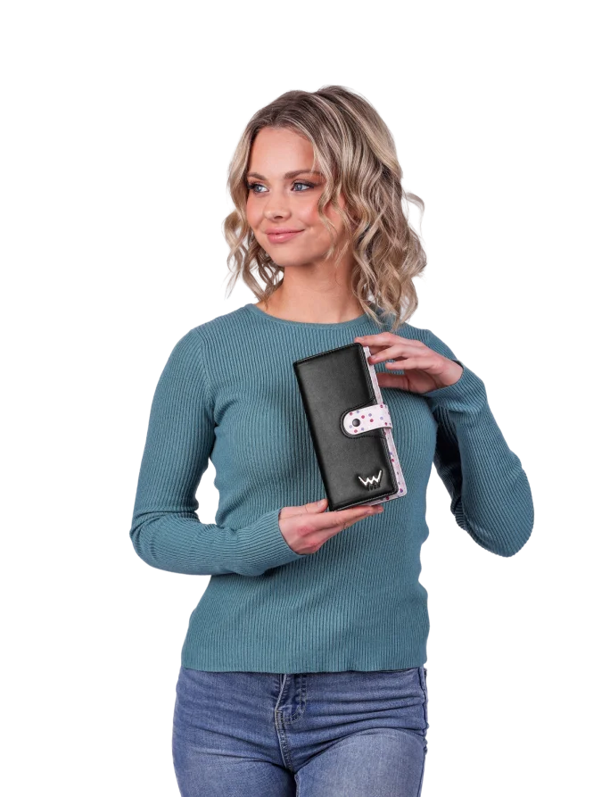 Ladea Black