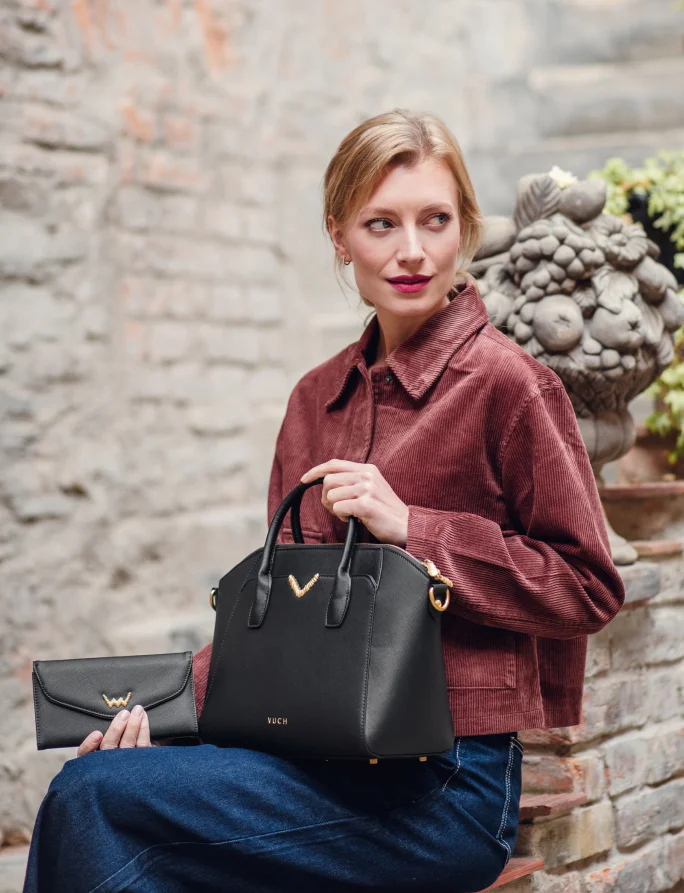 Lanteea Black