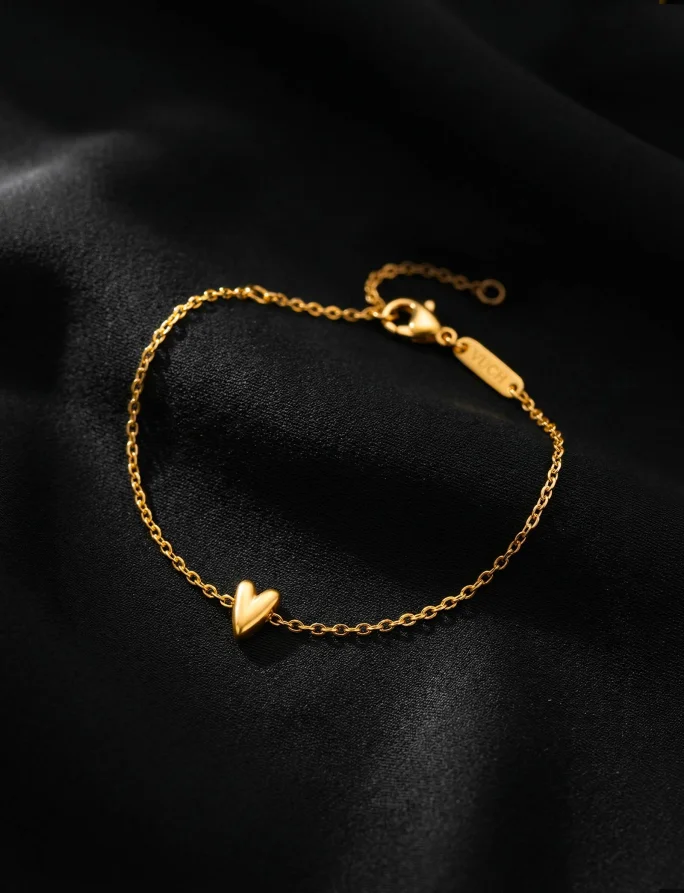 Náramek Amora Gold
