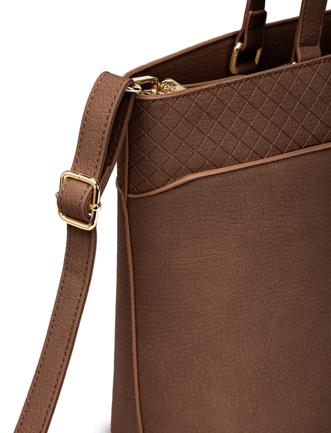 Neela Big Brown