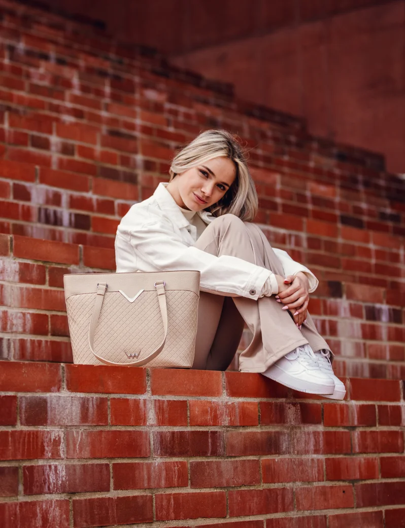Neela Beige