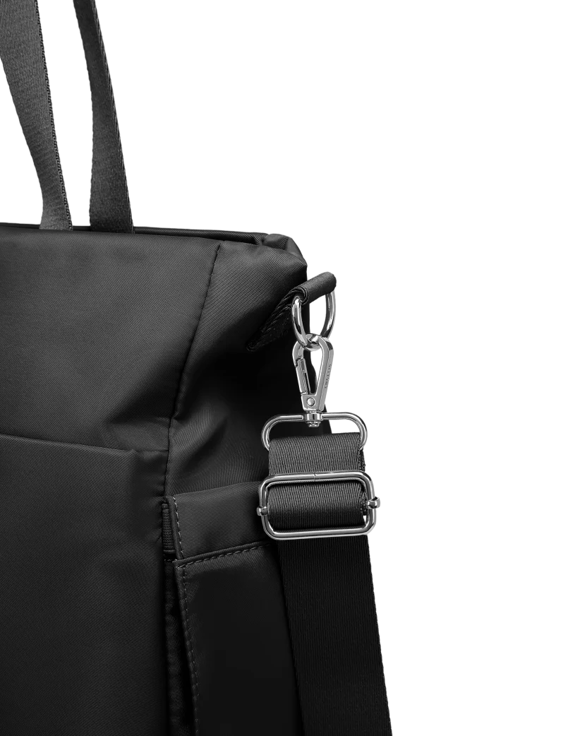 Gala Black