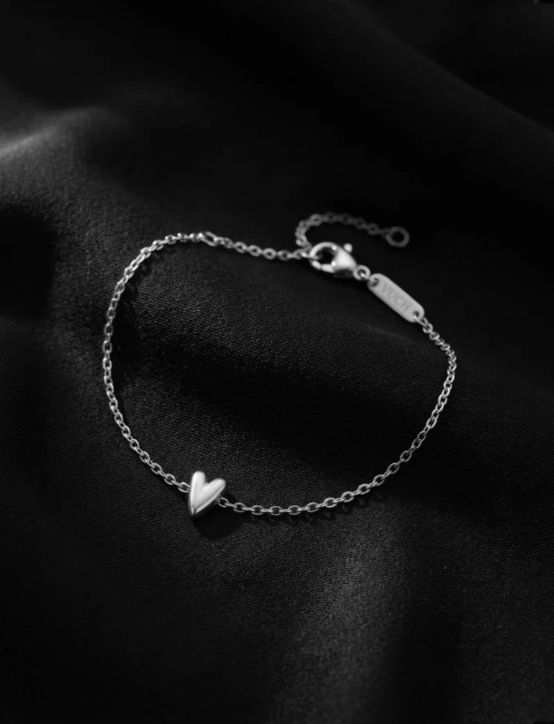 Náramek Amora Silver